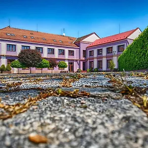3* Pensión U Heligonky